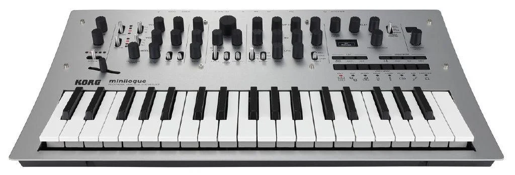 4-Voice Polyphonic Analog Synth with Presets