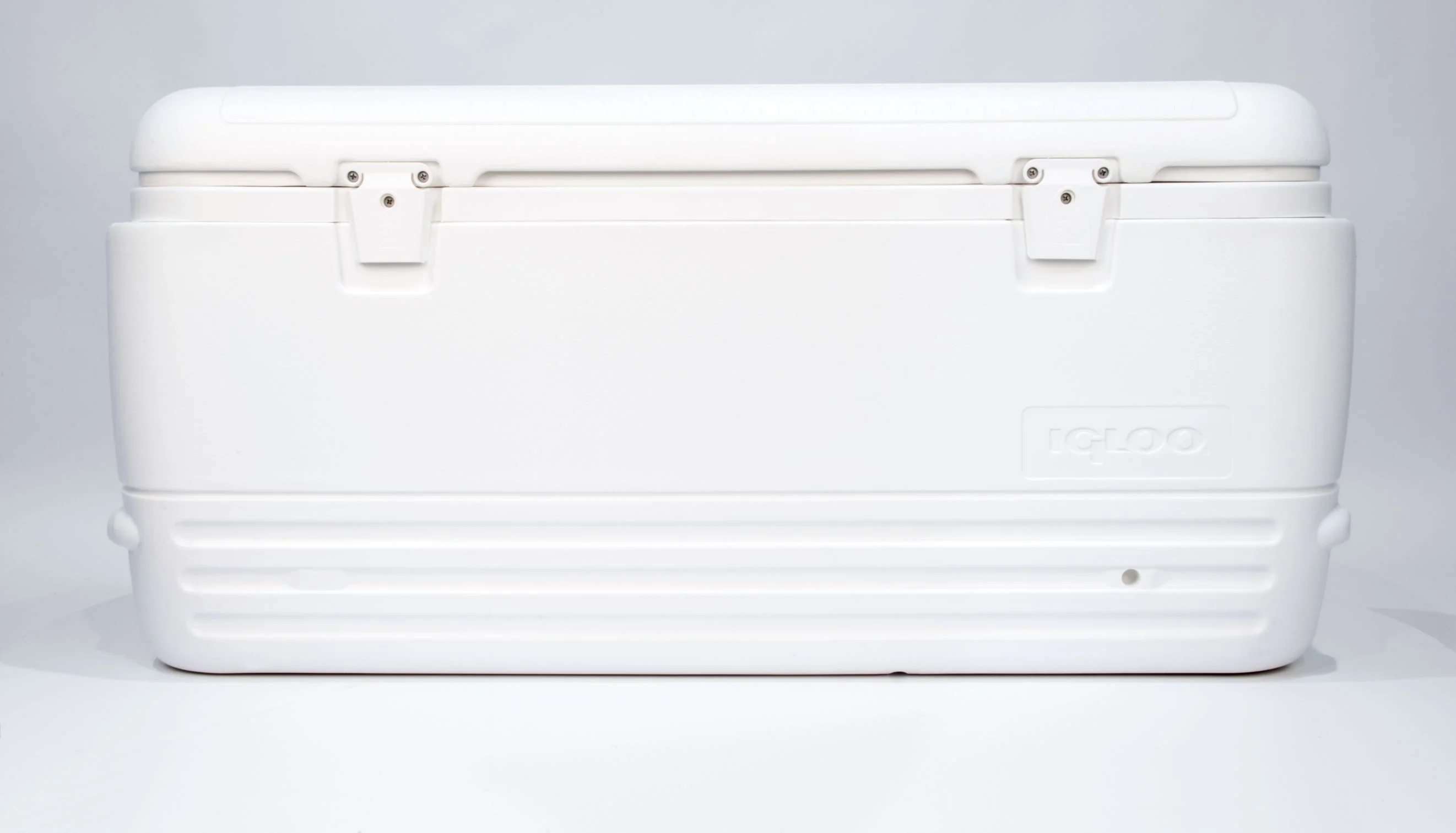 Igloo 120 qt. Quick & Cool Polar Ice Chest Cooler, White